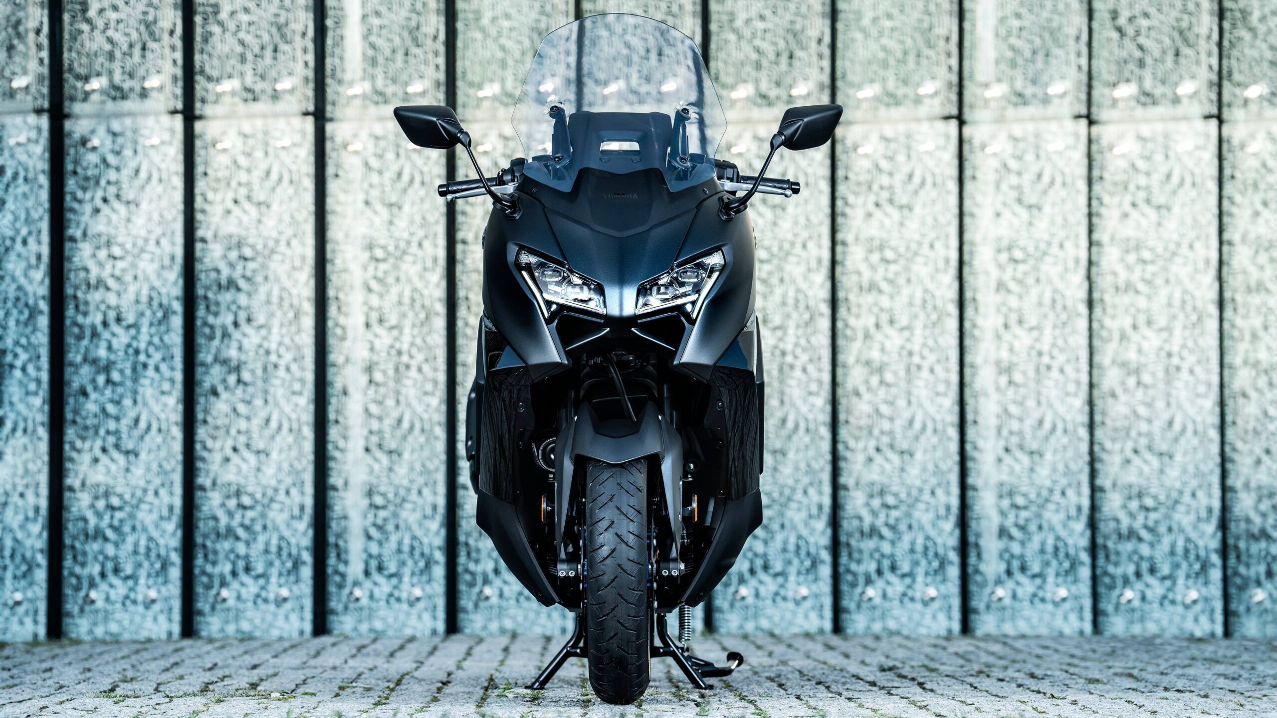 Yamaha Tmax kopen in Amsterdam, Utrecht of Rotterdam 2 Grootste Yamaha dealer in Nederland. Xmax scooter