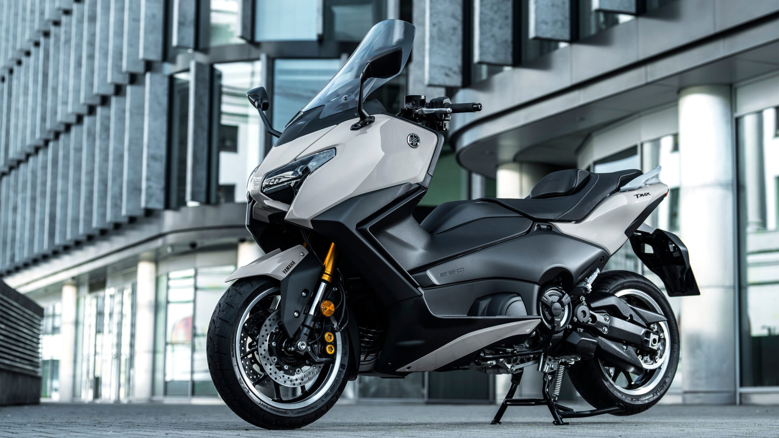 Yamaha Tmax kopen in Amsterdam, Utrecht of Rotterdam 6 Xmax kopen in Utrecht